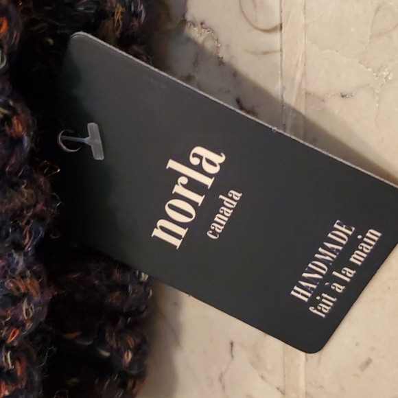 NWT Norla knit hat - Picture 3 of 4